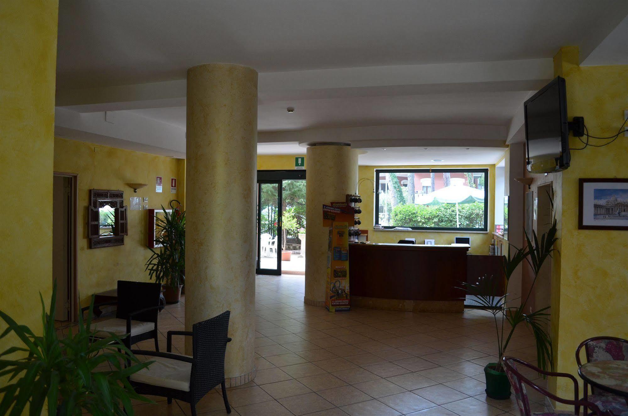 Hotel B&B Des Bains Milano Marittima Eksteriør bilde